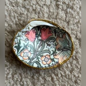 Decorative Floral Shell